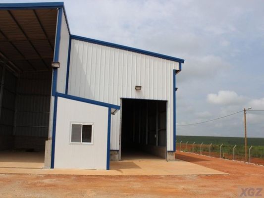 Boyalı yapısal çelik askı Endüstriyel prefabrik depo binası