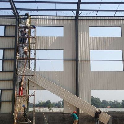 Şot Patlama Çelik Yapı Atölyesi OEM Prefab Çelik Çerçeve Binalar