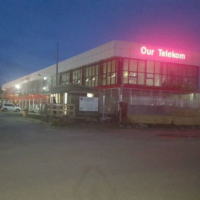 Özel Çelik Yapı Sergi Salonu Nem Dayanıklı Metal Depo Binaları