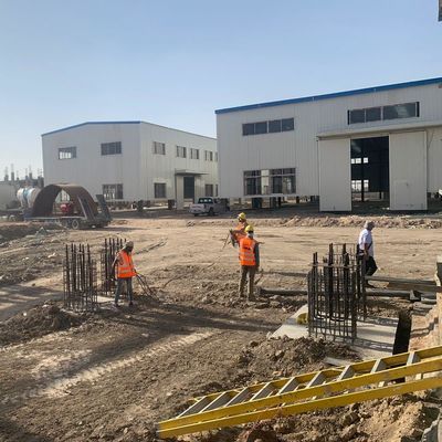 Q355B Çelik Prefabrik Evler Özel Prefabrik Çelik Depo