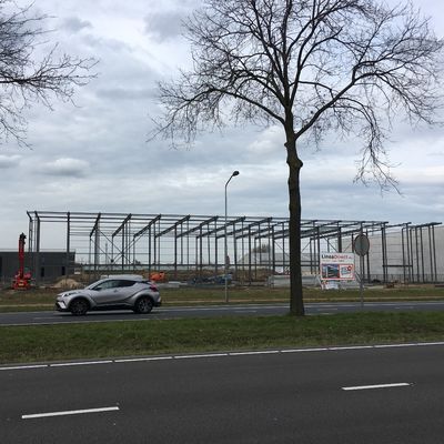 Yüksek Kaliteli Özel Yapılandırılmış Çelik Yapı Pazarı Sergi Salonu