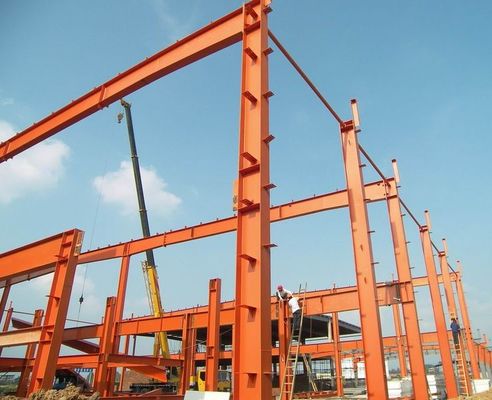 Çelik Çaplı Diz Destesi ve PVDF Yelken Dönüşümü ile Endüstriyel Çelik Yapı Atölyesi