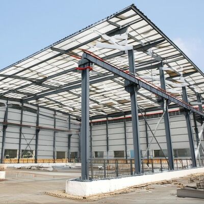 Alüminyum alaşımlı pencere de dahil olmak üzere daha uzun ömürlü çelik yapı binası Optimized Steel Structural Building